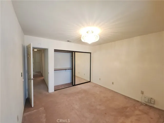 bedroom 2 without furniture