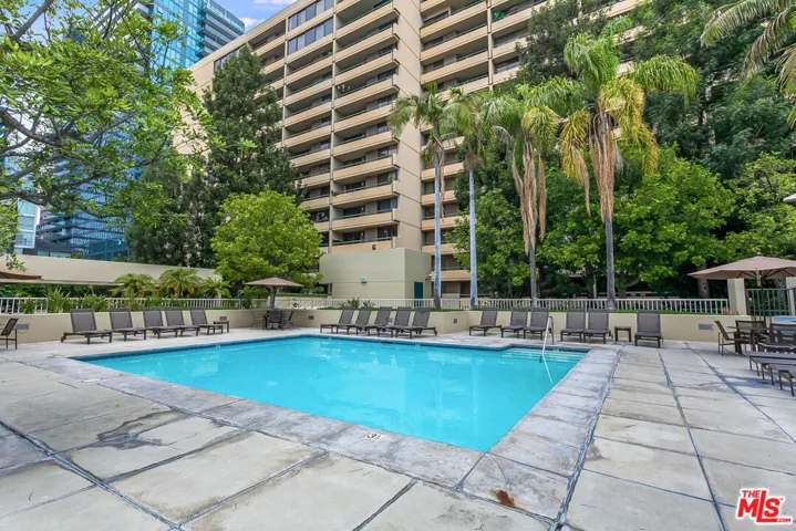 600 W 9th Street 702, Los Angeles, California 90015