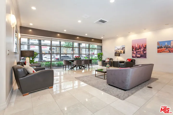600 W 9th Street 702, Los Angeles, California 90015
