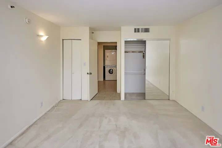 600 W 9th Street 702, Los Angeles, California 90015