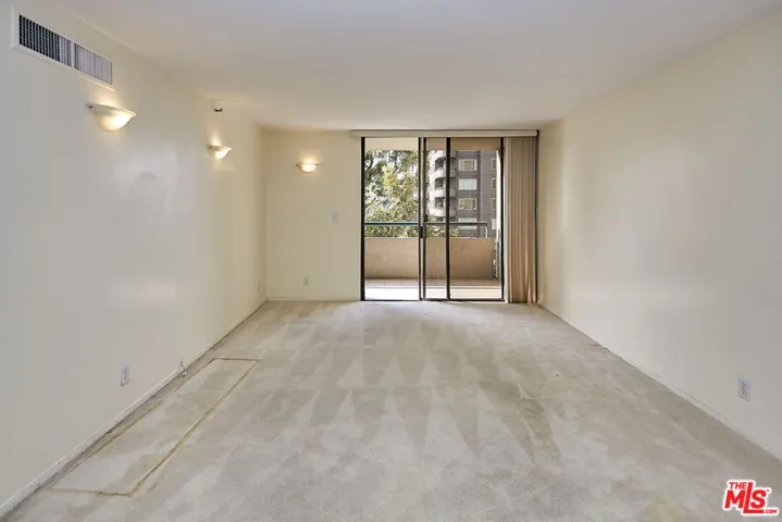 600 W 9th Street 702, Los Angeles, California 90015
