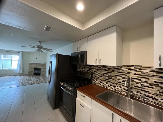 9845 Caspi Gardens Drive Unit 2, Santee, California 92071