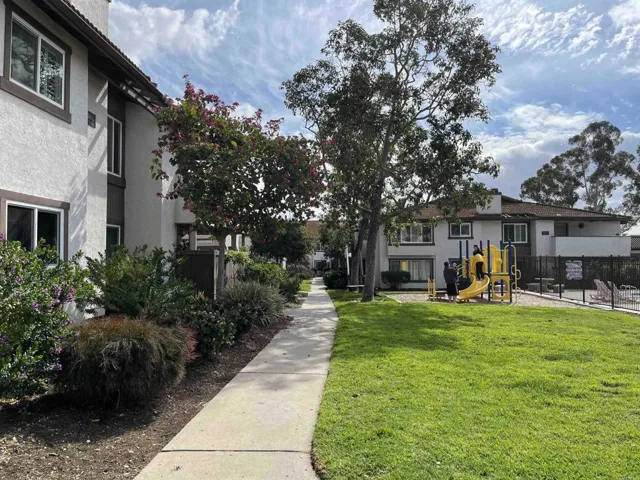 9845 Caspi Gardens Drive Unit 2, Santee, California 92071