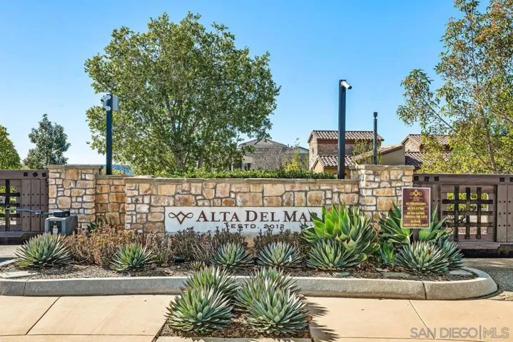 10871 Cadence Isle Ct, San Diego, California 92130