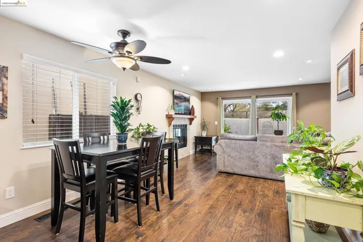 911 Hacienda Cir, Rohnert Park, California 94928