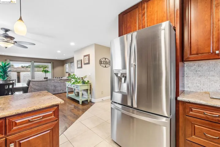 911 Hacienda Cir, Rohnert Park, California 94928