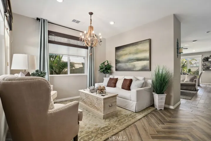 6946 Cache Way, Jurupa Valley, California 91752