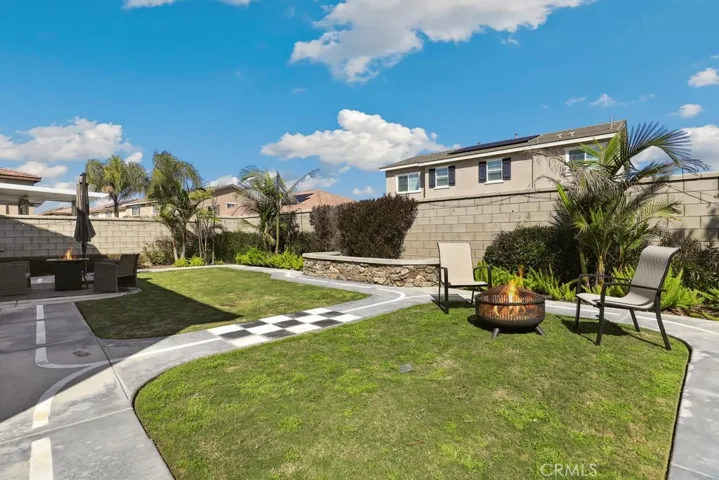 6946 Cache Way, Jurupa Valley, California 91752