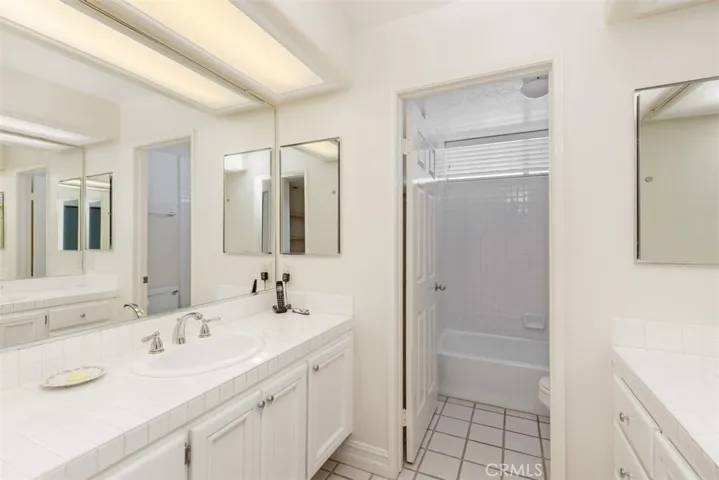 secondary bath - up