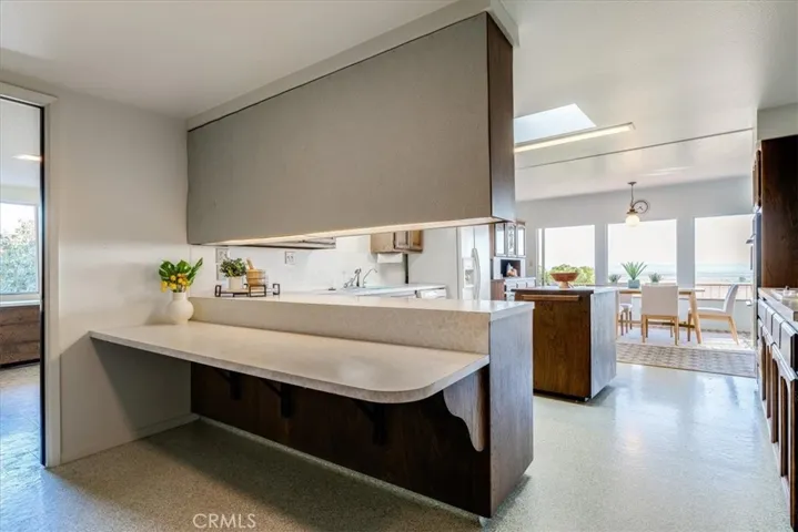 Breakfast counter
