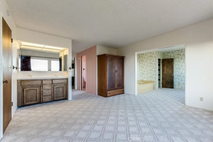 Master Vanity and Wardrobe