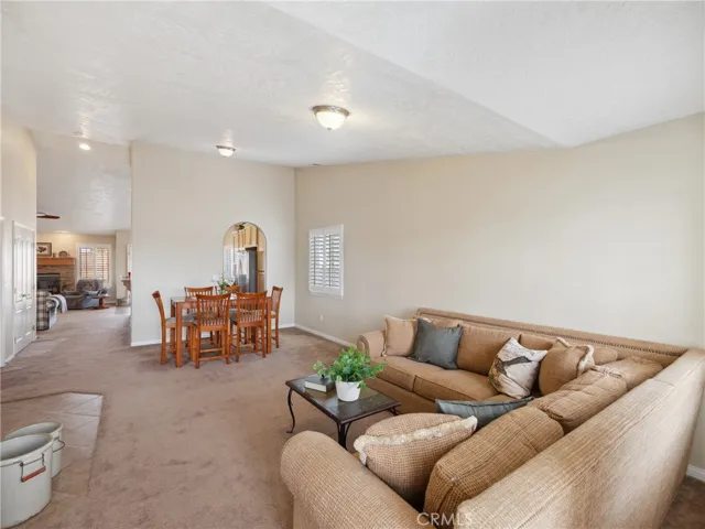 12526 Sarsi Place, Apple Valley, California 92308