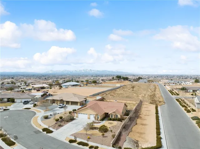 12526 Sarsi Place, Apple Valley, California 92308
