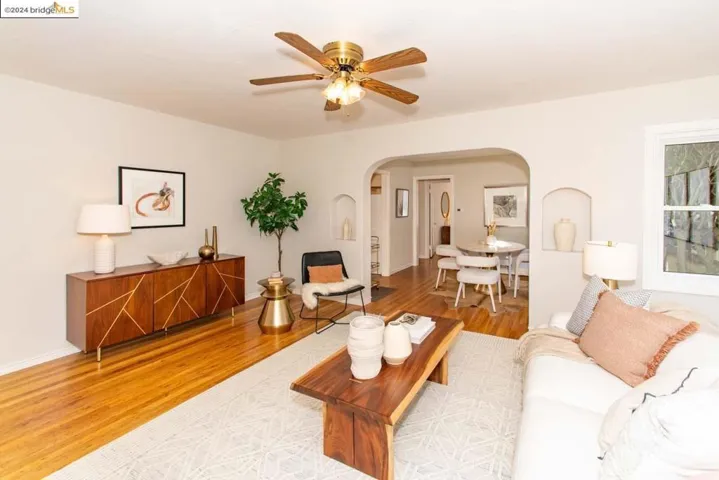 2012 Santa Clara St, Richmond, California 94804