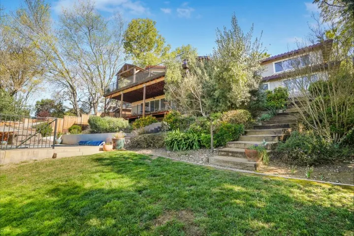 16755 Oak View Circle, Morgan Hill, California 95037