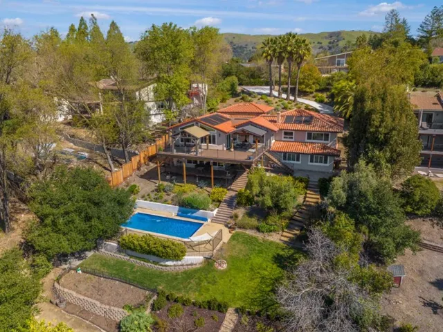 16755 Oak View Circle, Morgan Hill, California 95037