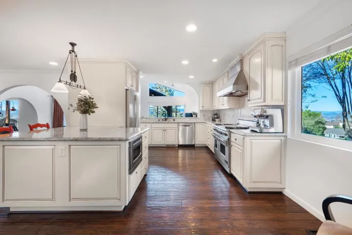 16755 Oak View Circle, Morgan Hill, California 95037