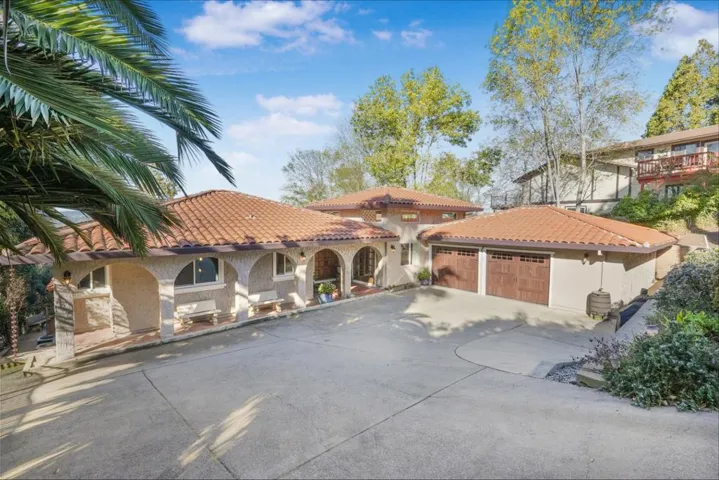 16755 Oak View Circle, Morgan Hill, California 95037