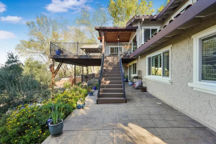 16755 Oak View Circle, Morgan Hill, California 95037
