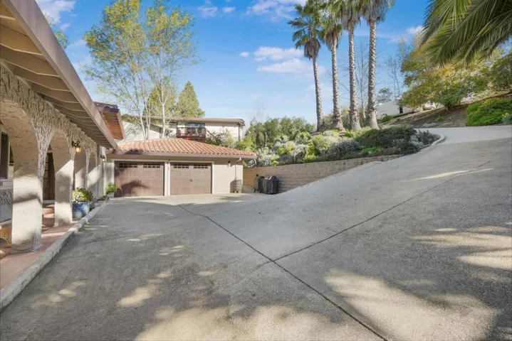 16755 Oak View Circle, Morgan Hill, California 95037