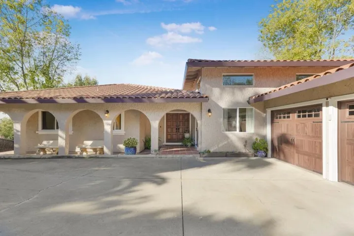 16755 Oak View Circle, Morgan Hill, California 95037