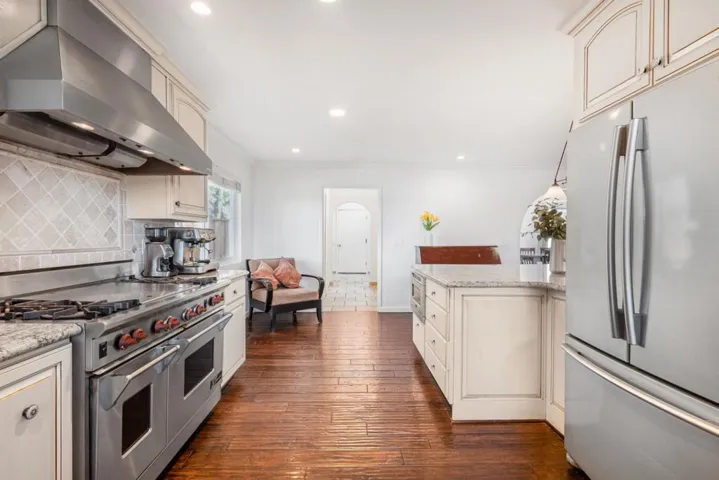 16755 Oak View Circle, Morgan Hill, California 95037