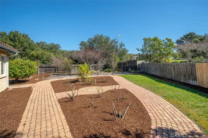 1556 Buckeye Court, San Luis Obispo, California 93401