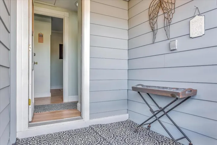 220 8th Street, Pacific Grove, California 93950
