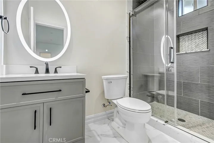 Junior Suite Bath