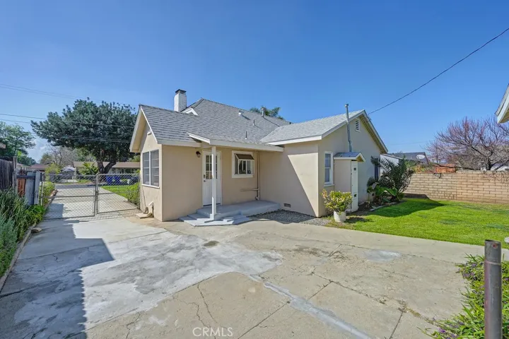 3567 Hoover Street, Riverside, California 92504
