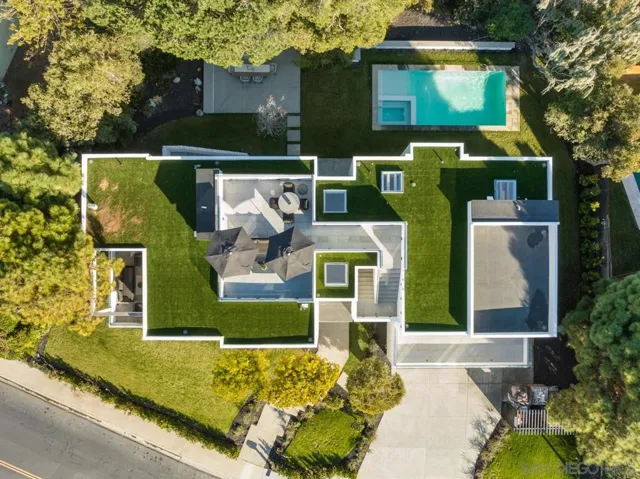 8433 Prestwick Dr, La Jolla, California 92037