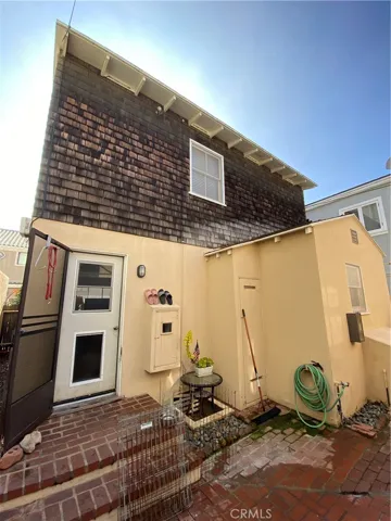 83 63rd Place, Long Beach, California 90803