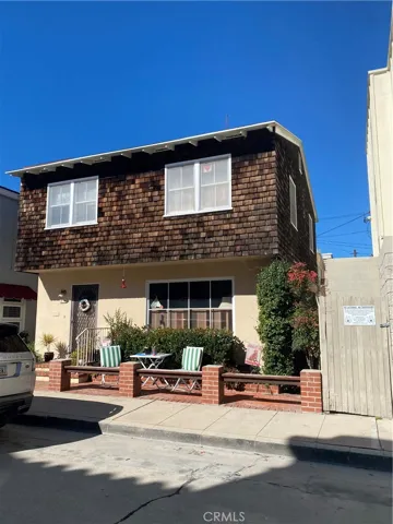 83 63rd Place, Long Beach, California 90803
