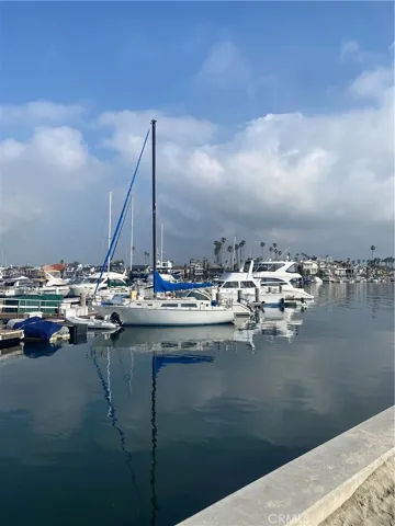 83 63rd Place, Long Beach, California 90803