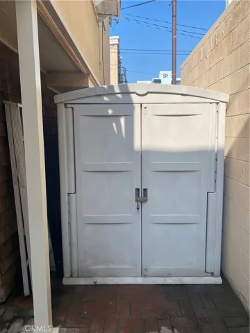 83 63rd Place, Long Beach, California 90803