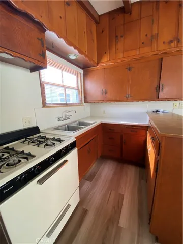 83 63rd Place, Long Beach, California 90803