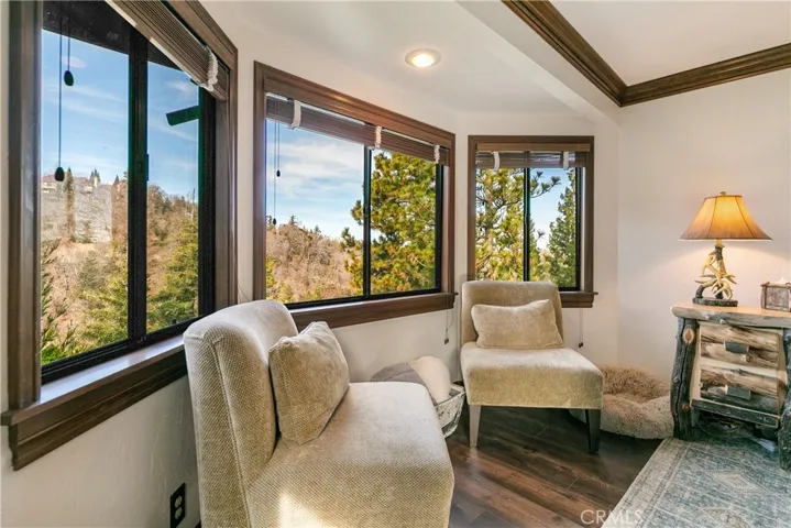 1378 Calgary Drive, Lake Arrowhead, California 92352