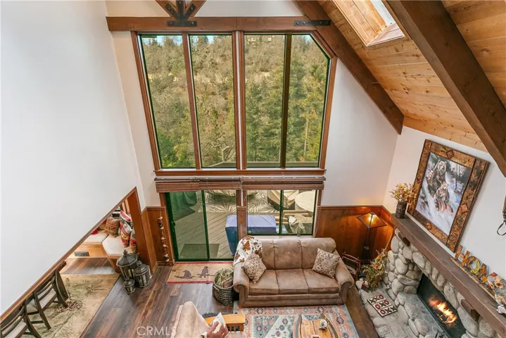 1378 Calgary Drive, Lake Arrowhead, California 92352