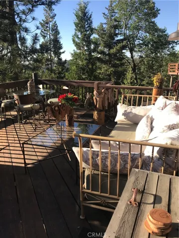 1378 Calgary Drive, Lake Arrowhead, California 92352