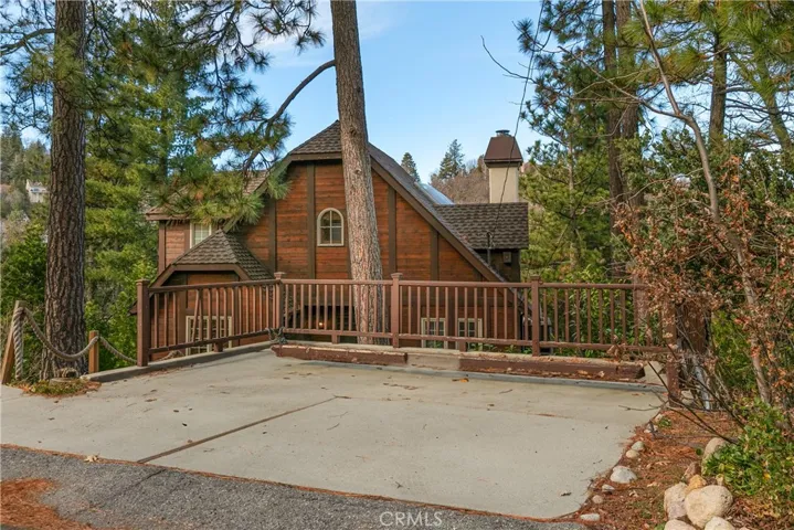 1378 Calgary Drive, Lake Arrowhead, California 92352