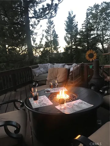 1378 Calgary Drive, Lake Arrowhead, California 92352