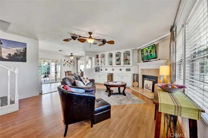1313 N 3rd Avenue, Upland, California 91786