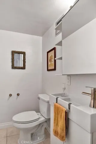 1313 N 3rd Avenue, Upland, California 91786