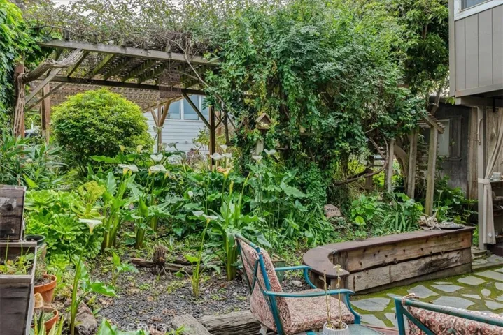 6100 Moonstone Beach Drive, Cambria, California 93428