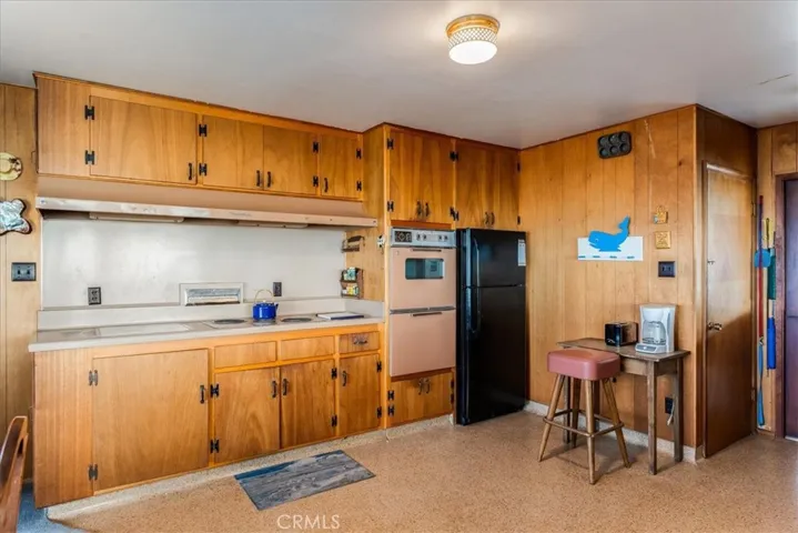 6100 Moonstone Beach Drive, Cambria, California 93428