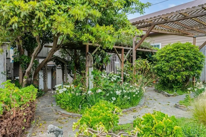 6100 Moonstone Beach Drive, Cambria, California 93428