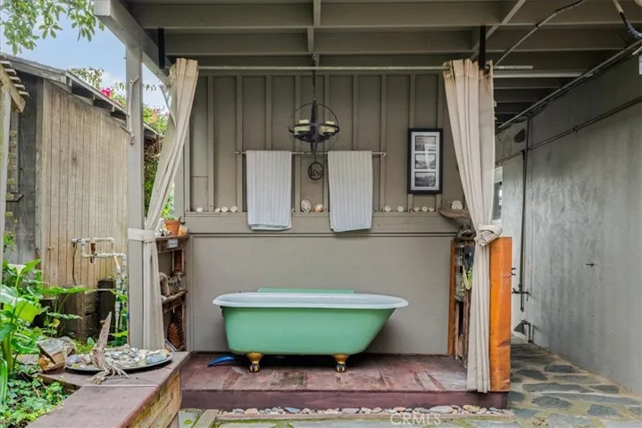 6100 Moonstone Beach Drive, Cambria, California 93428