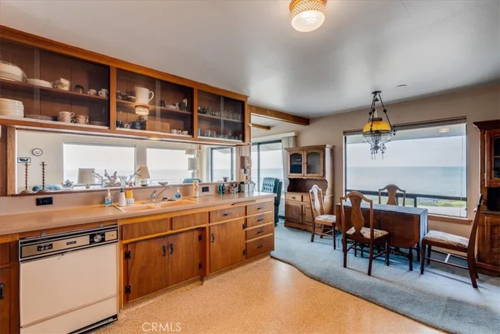 6100 Moonstone Beach Drive, Cambria, California 93428