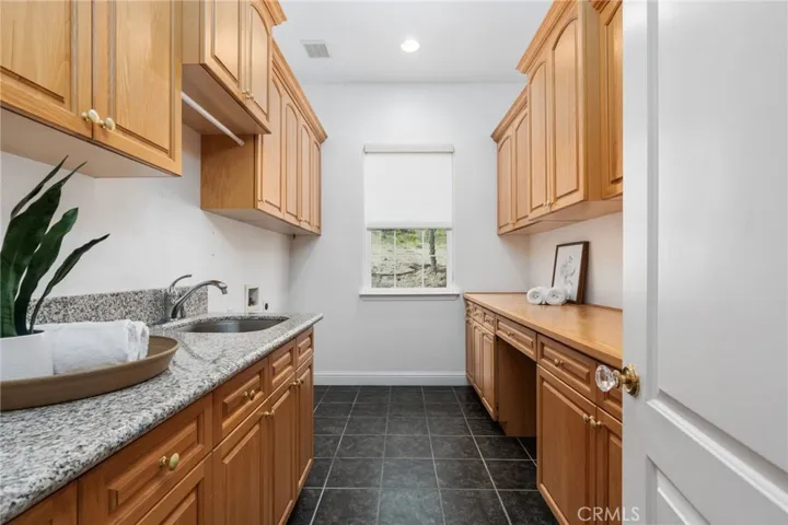 21825 Glenhaven Lane, Friant, California 93626