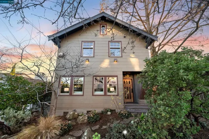 663 Cleveland St, Oakland, California 94606